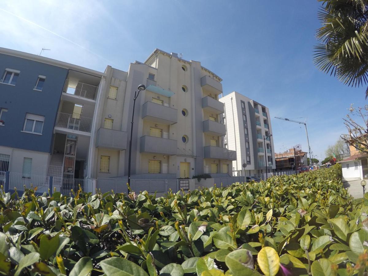 Attico Margherita - Agenzia Cocal Apartment Caorle Exterior foto