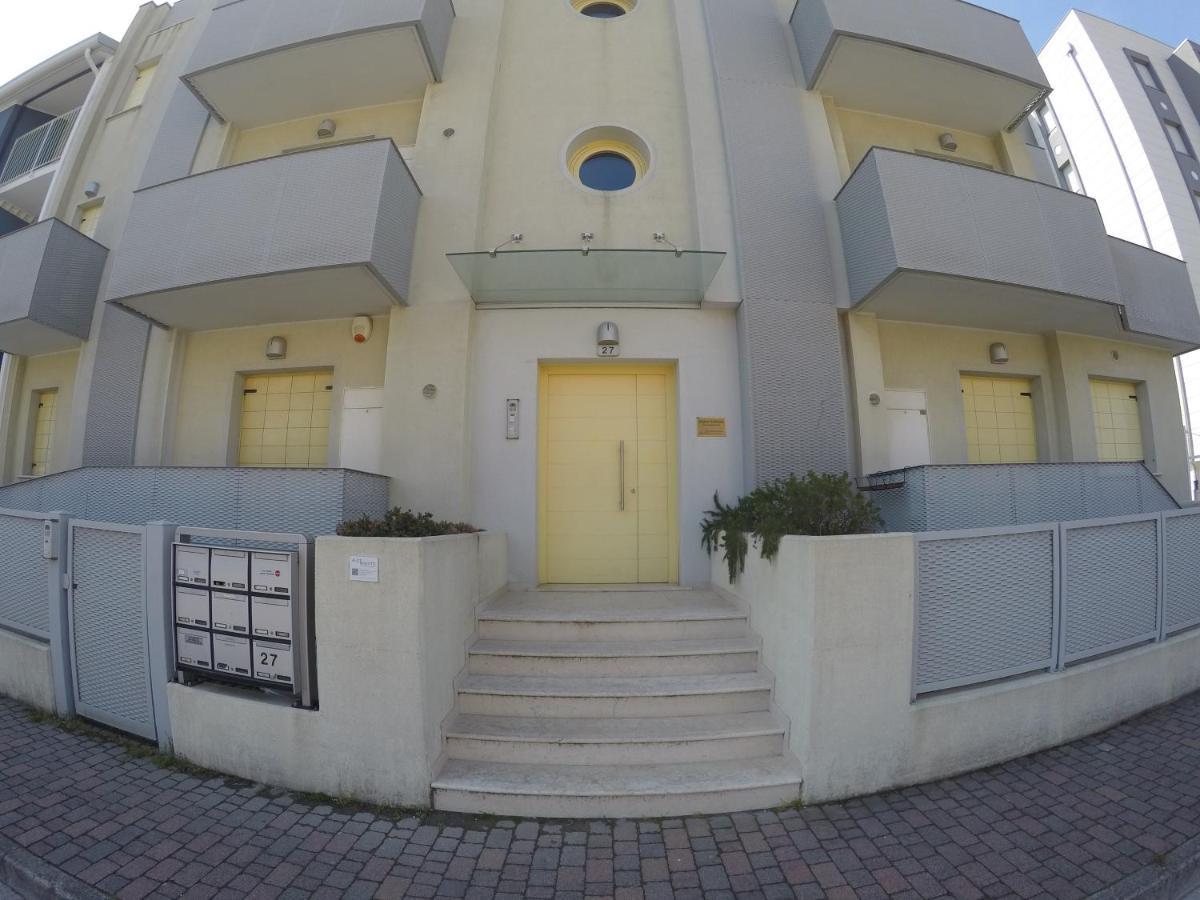 Attico Margherita - Agenzia Cocal Apartment Caorle Exterior foto